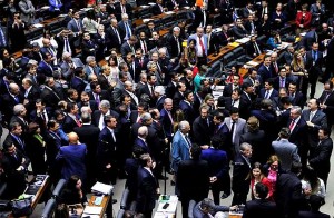 Plenário da Câmara retoma votação da reforma política nesta semana