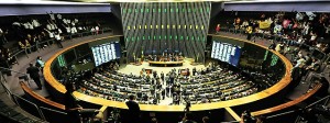 Câmara rejeita PEC que reduz maioridade penal para crimes hediondos
