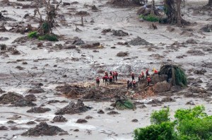 Ferraço propõe audiência pública com ministros para discutir a tragédia de Mariana