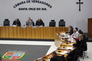 Câmara de Vereadores discute 16 projetos nesta segunda