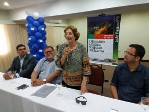Câmara de Murici expede moção à ex vereadora Eurides Oliveira