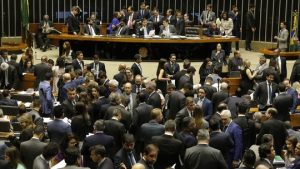 Câmara aprova projeto que estabelece novas regras para partidos e eleições