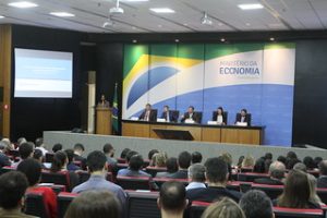 Economia quer reconquistar confiança dos brasileiros no serviço público