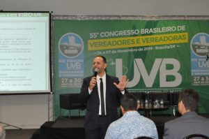 André Camilo, especialista em direito Municipalista debate a Pec  48/19 no  55º Congresso Brasileiro de Vereadores