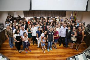Vereadores mirins de Balneário Camboriú são empossados em sessão solene