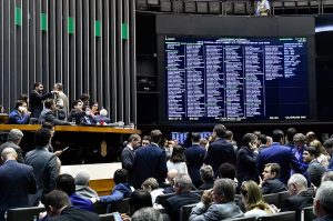Congresso decide manter o veto dos R$ 30 bilhões do orçamento impositivo