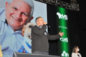 Causa Animal é tema de debate em Brasília