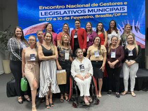 Mulheres dialogam sobre Governança no Encontro de Legislativos Municipais, em Brasília