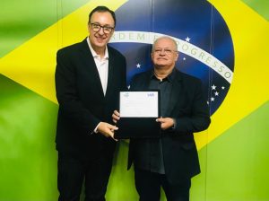 UVB homenageia UVERGS pelos 48 anos de fundação