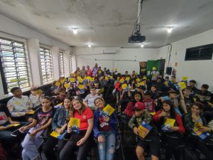 Estudantes do município de Cachoerinha/RS recebem palestra sobre o Legislativo