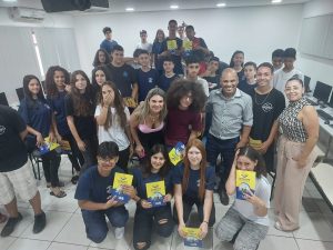 Estudantes de Paulo Lopes/SC rebem palestra sobre Legislativo e Cidadania