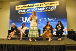 Mulheres na Política, Experiências e desafios