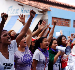 Presença de mulheres nas câmaras cresce e vai a 18% dos eleitos