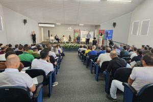 ACAMOSC promove Workshop para capacita vereadores e servidores em Chapecó/SC